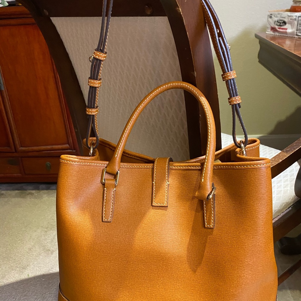 Dooney & Bourke Steffano leather satchel - Picture 2 of 12